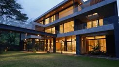 Construction of a luxury residence in Kenya by Studia 54